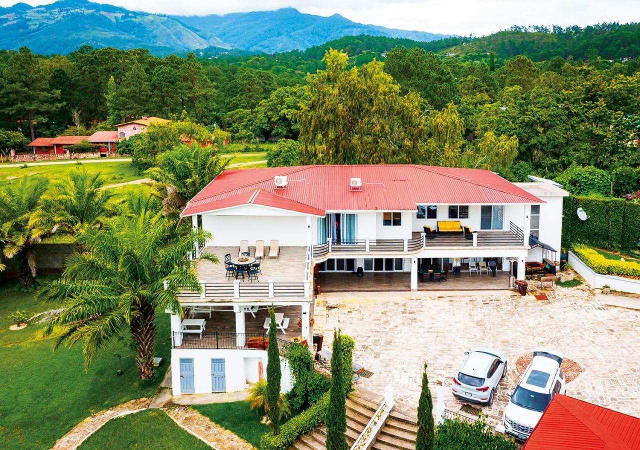 Hotel Cocoview, Bar & Restaurante Valle de Ángeles Buitenkant foto